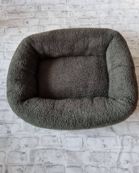 Wellnessbett Teddyfleece dunkelgrün 65x50